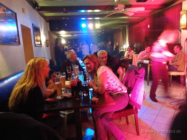 Sound Cafe 2012-12.jpg - Pause